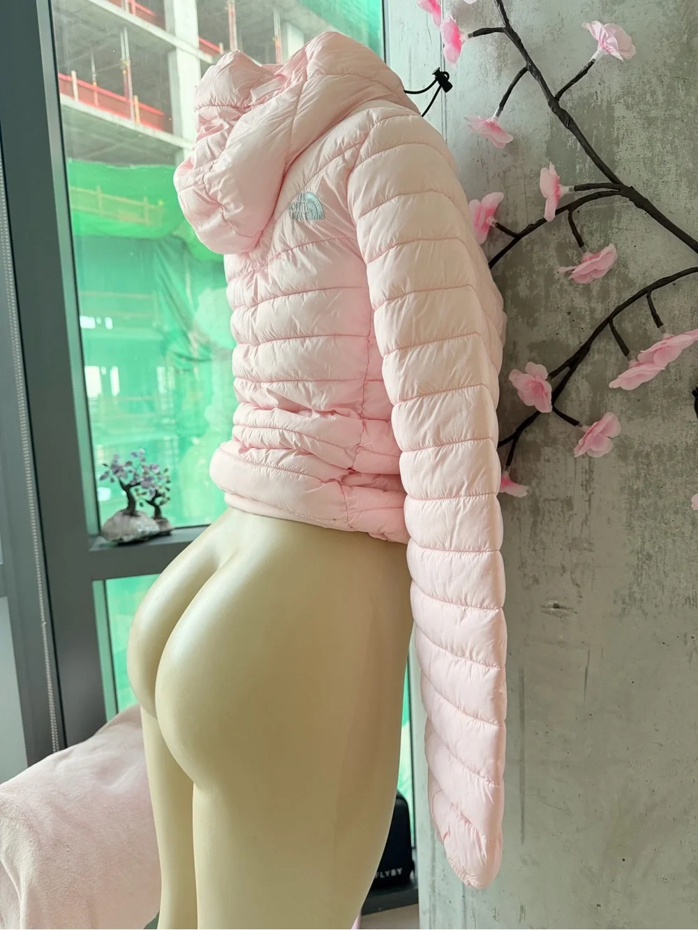 The North Face Girls' Pale Pink Hooded Puffer Jacket Coat Size L